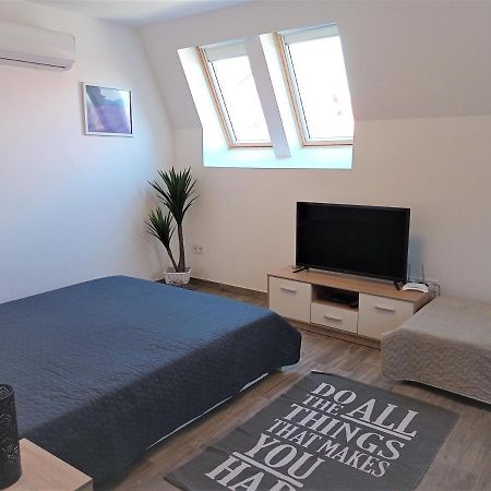 Szellorozsa Apartman Fonyód Esterno foto